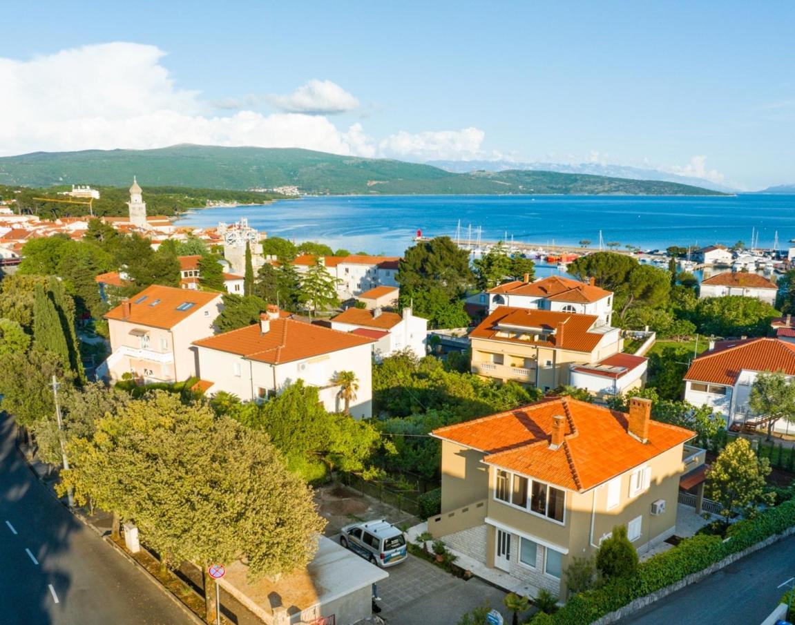 Villa Marica Tiny House In Krk City Centre Крк Экстерьер фото